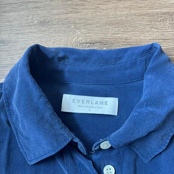 everlane must have blue silk button up shirt size 0 - Picture 4 of 6